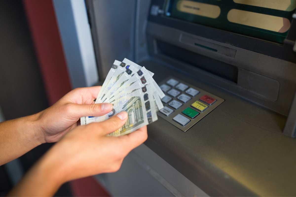 Bancomat versamento trucco
