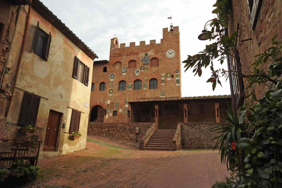 certaldo scopri questo borgo in toscana: cetraldo